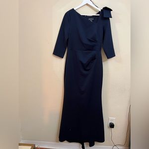 Jessica Howard Missy| Navy Blue Gown| Size 12
